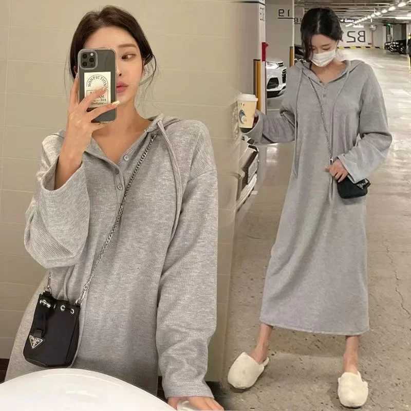 Autumn winter density knitted maternity sweaters elegant V-neck maternity bodysuits W241026