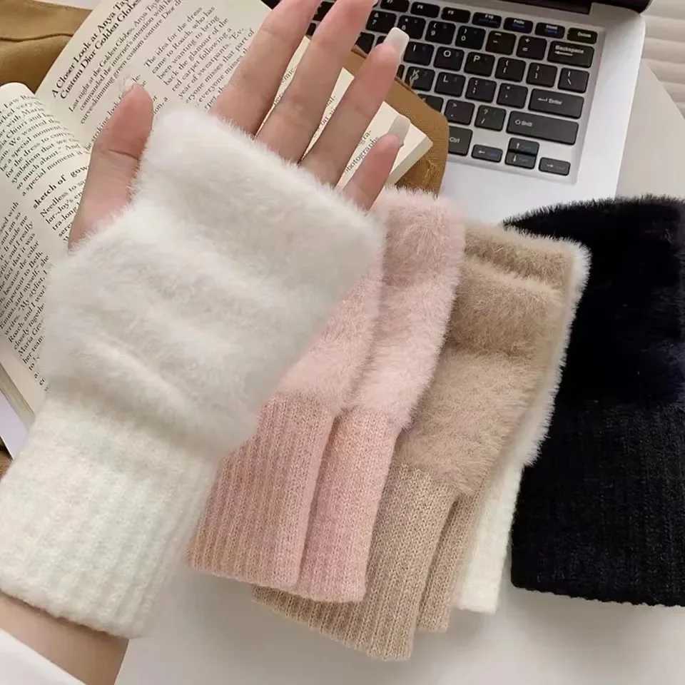 New Mink Half Finger Gs Womens Soft Winter Warm Luxury Solid Color Plush Knitted Fingers Gs W241026