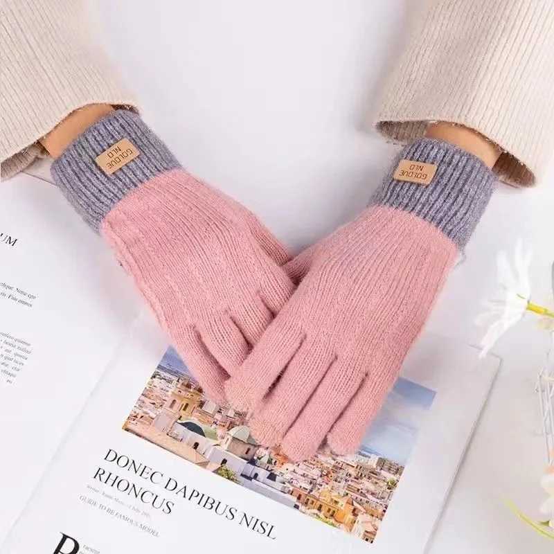 Cashmere knitted touch screen for womens autumn and winter warmth mens outdoor antifreeze and thickened wool W241026
