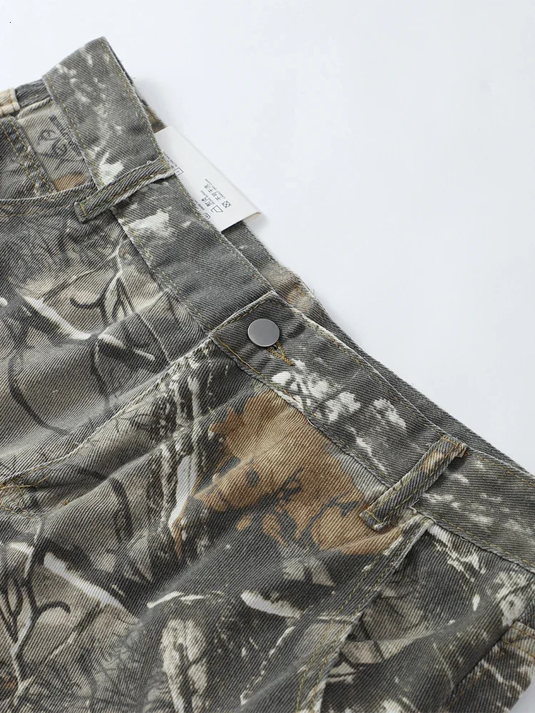 Fashion Street Camouflage Printed Straight Pants Mens Vintage Washed Wide Leg Trousers Male Summer Amrican Casual Beach Jeans 241025