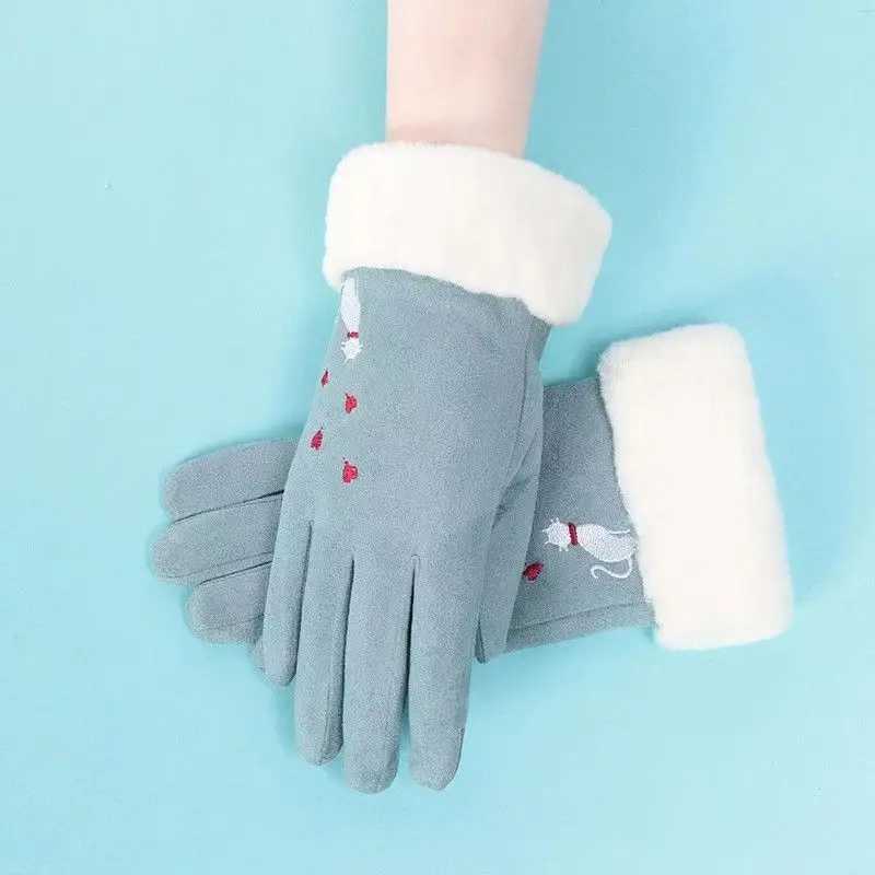 New winter women keep warm touch screen Gs driven bicycle fashionable and elegant cat embroidery cute thick suede leather W241026