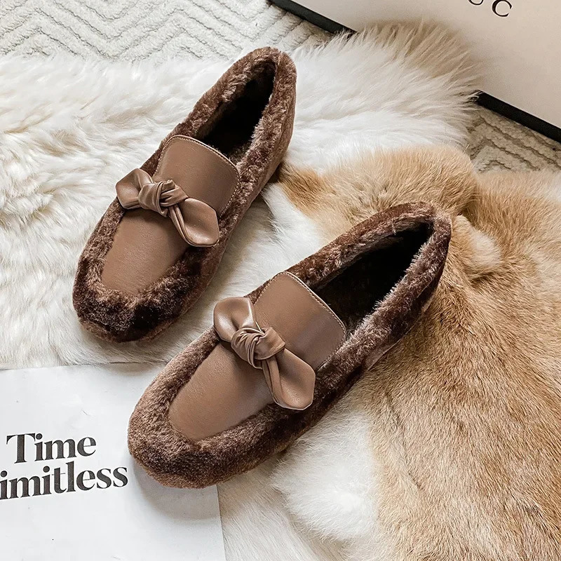 Winter white wool shoes for women sheepskin flat bottom bow knot Mocassines plush cotton snow boots for women Hiver Lambswool Loafers 241024