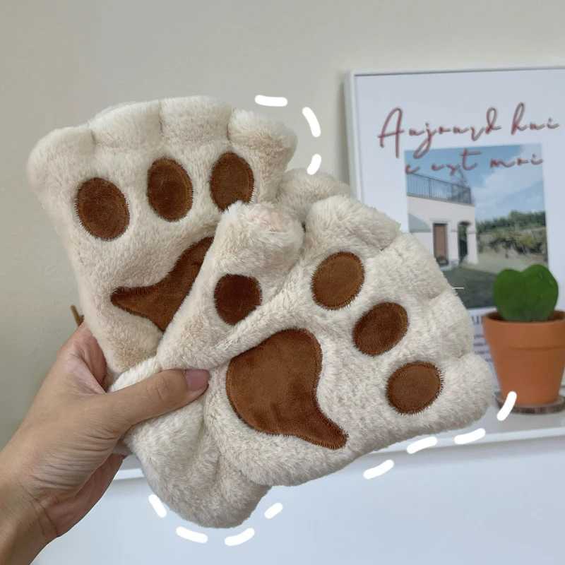 Glass plush cat Cl P Gs plush gloves warm and soft plush short finger plush bear Gs clothing half finger Gs W241026