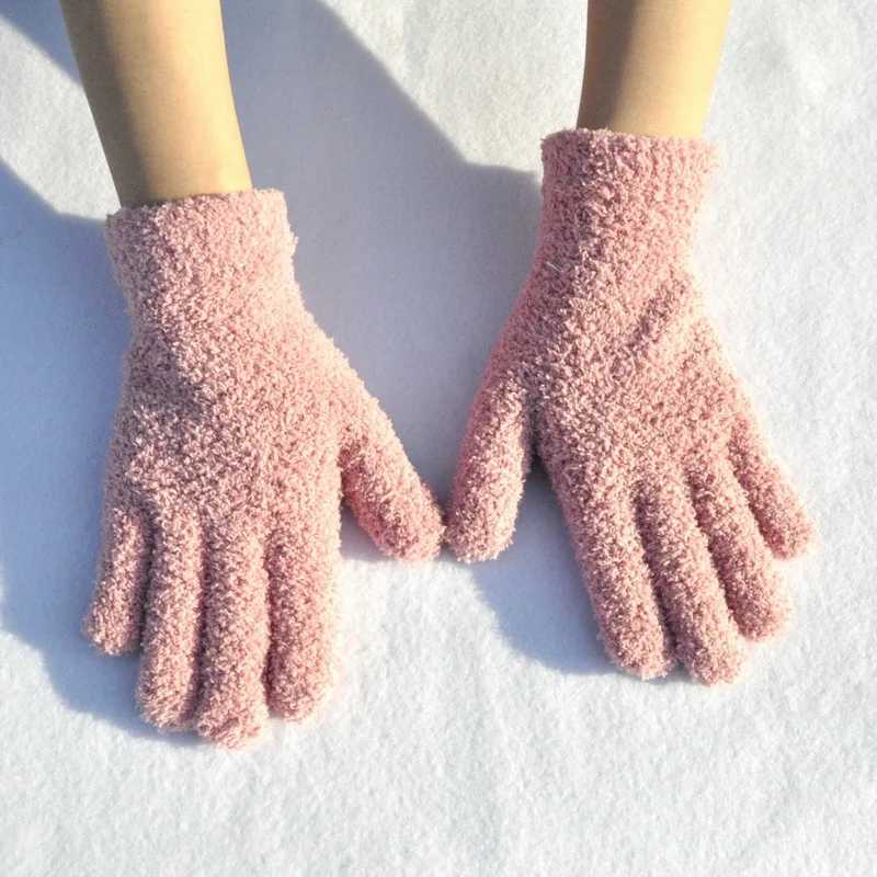 Womens wool thick work Gs winter warm plush fur full finger gloves soft elastic casual solid bicycle Gs W241026