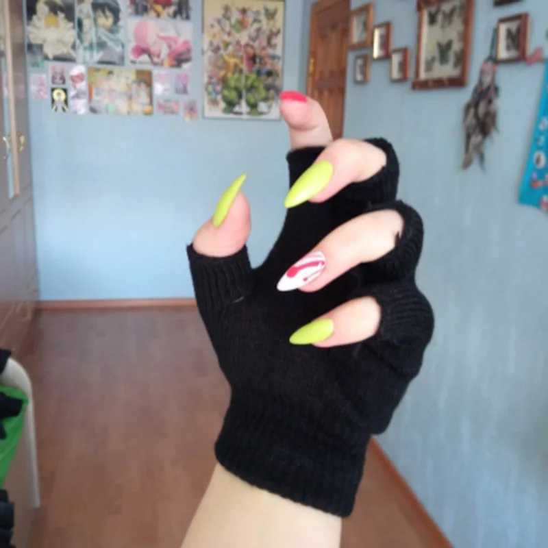 1 pair of black short half finger knitted wrists G winter warm stretch work Gs mens and womens bicycle accessories W241026
