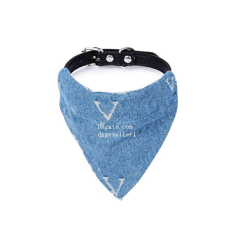 Luxury Puppy Bandanas Collars for Small Dogs Designer Leather Dogs Collar with Adjustable Buckle for Puppy Cats Kitten Small Dogs Classic Patterns Small B189