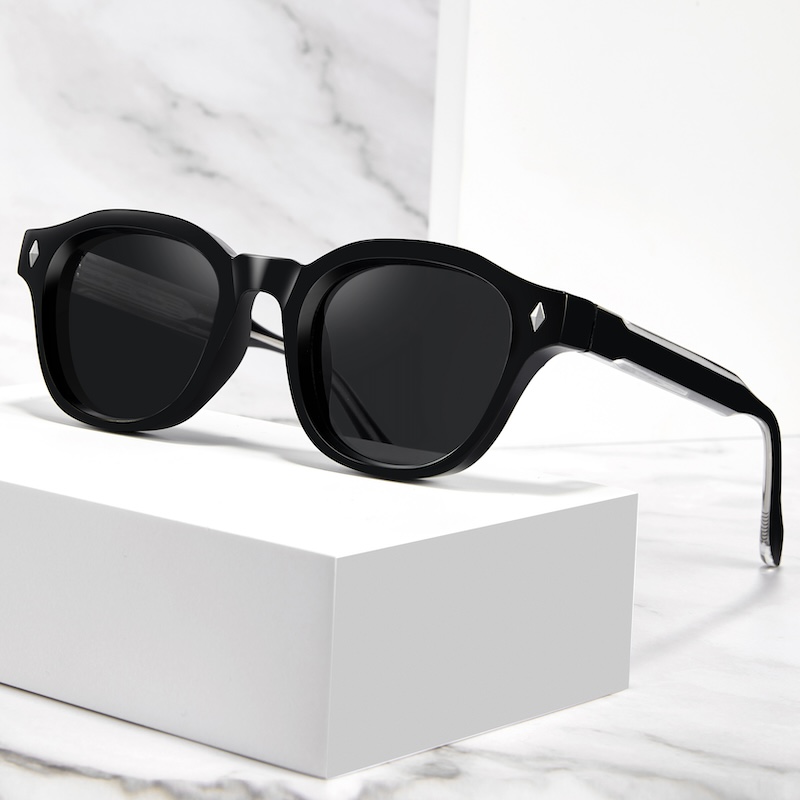 Retro Sunglasses Men Round Women Cool Steampunk Thick Sun Glasses Vintage Fashion for Men y2k Cyberpunk Futuristic Personalized Shades UV400 Rivets S1