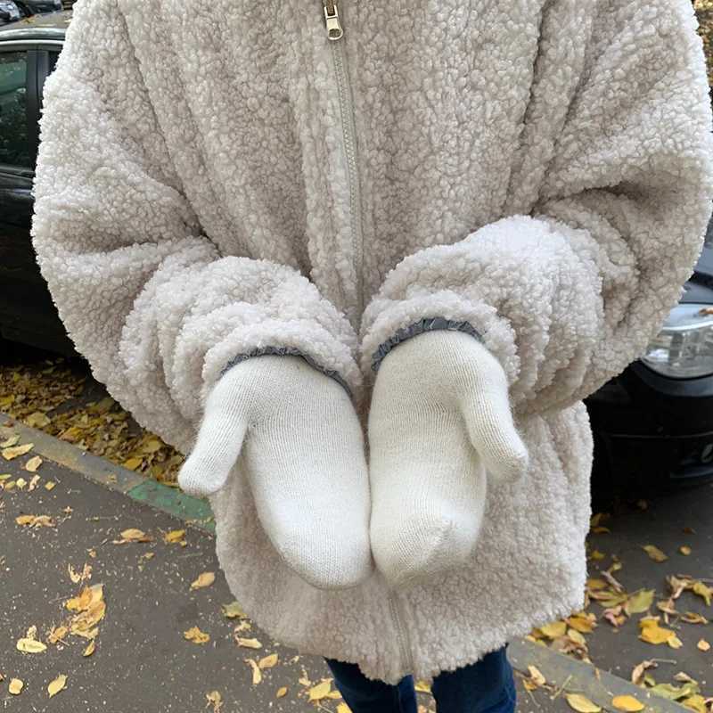 1 pair of women keep warm in winter with plush Gs elastic and soft full finger gloves imitating rabbit fur knitting girls fashion Gs W241026