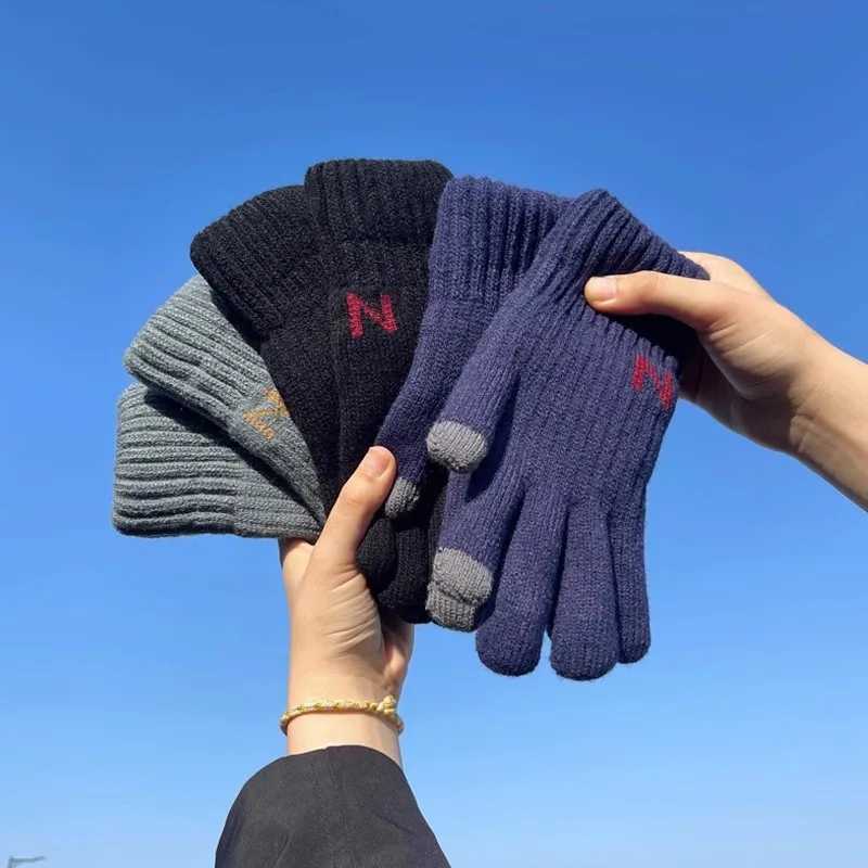 Winter thick plush knitted Gs touch screen driving Gs outdoor cold insulation Gs W241026