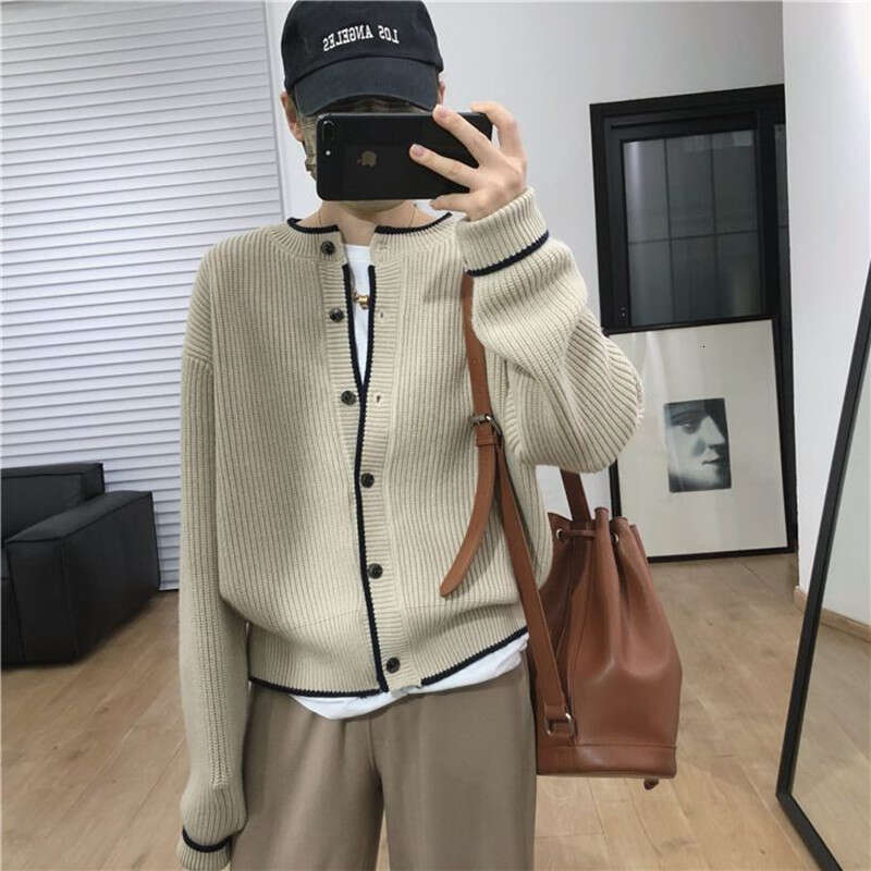 Western Style Leisure Round Neck Cashmere Cardigan Female Autumn Winter Loose Knit Sweater Show Thin Wool Coat