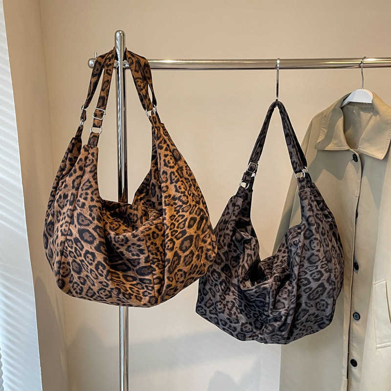CMM Bag for Women Commuting Lazy Leopard Print Tote Bag Autumn and Winter New Large Capacity Fashion Crossbody Bag