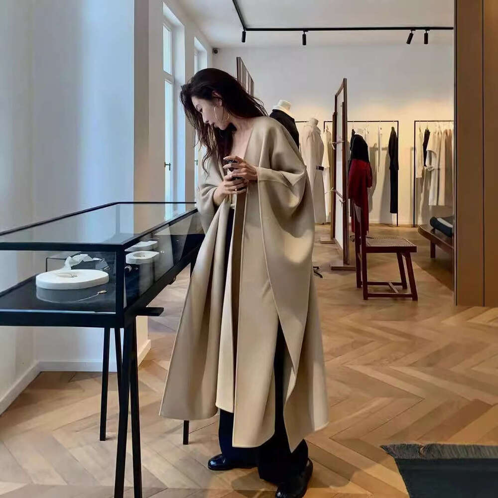 Womens Clothing Cape 2024 Autumn/Winter New Woolen Winter Coat Long Solid Color Fashionable Coats For Women