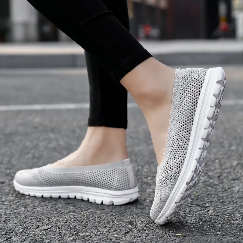 Womens breathable mesh flat shoes for spring and summer suitable for womens shoes lightweight sports shoes ballet shoes and womens casual shoes 241024