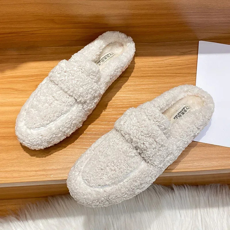 Womens fluffy slippers winter warm plush mule single fur slippers comfortable cotton shoes cashmere womens curly sheep flat half shoes 241024