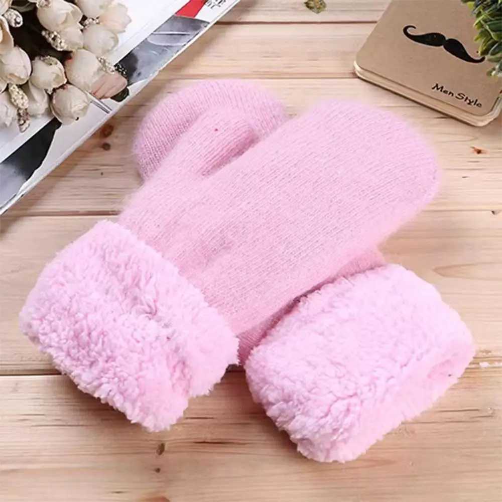 Solid color womens wool cashmere knitted warm cotton womens winter with velvet thick double-layer plush full finger drive Gs W241026