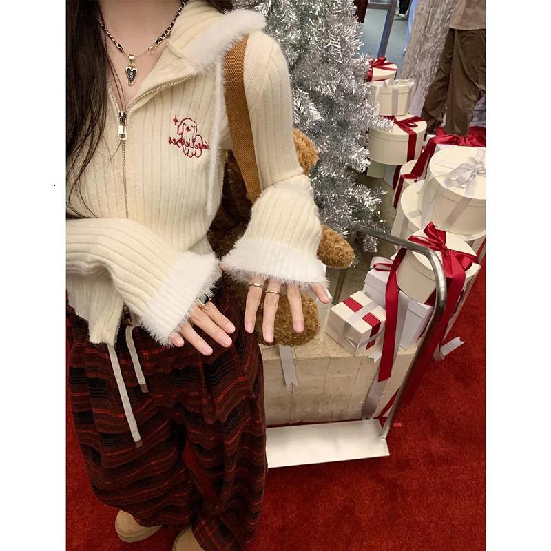 Womens clothing pure thin embroidered hooded sweater autumn and winter elegant Christmas zipper knitted cardigan wool sweater 241025