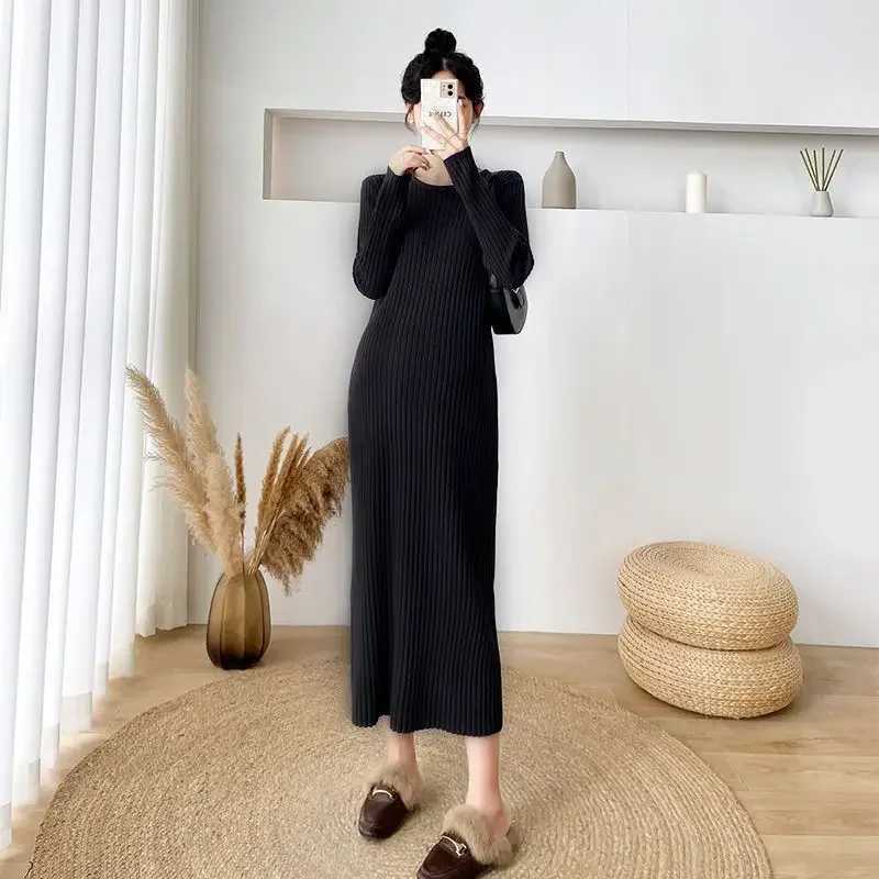 Pregnant womens clothing for spring and autumn round neck medium long hair casual style abdominal coverage knee length below W241026