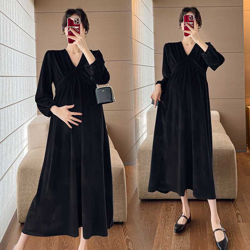 Winter maternity basic dress long sleeved V-neck elegant maternity dress Velour dress plus size maternity party dress black and red W241026