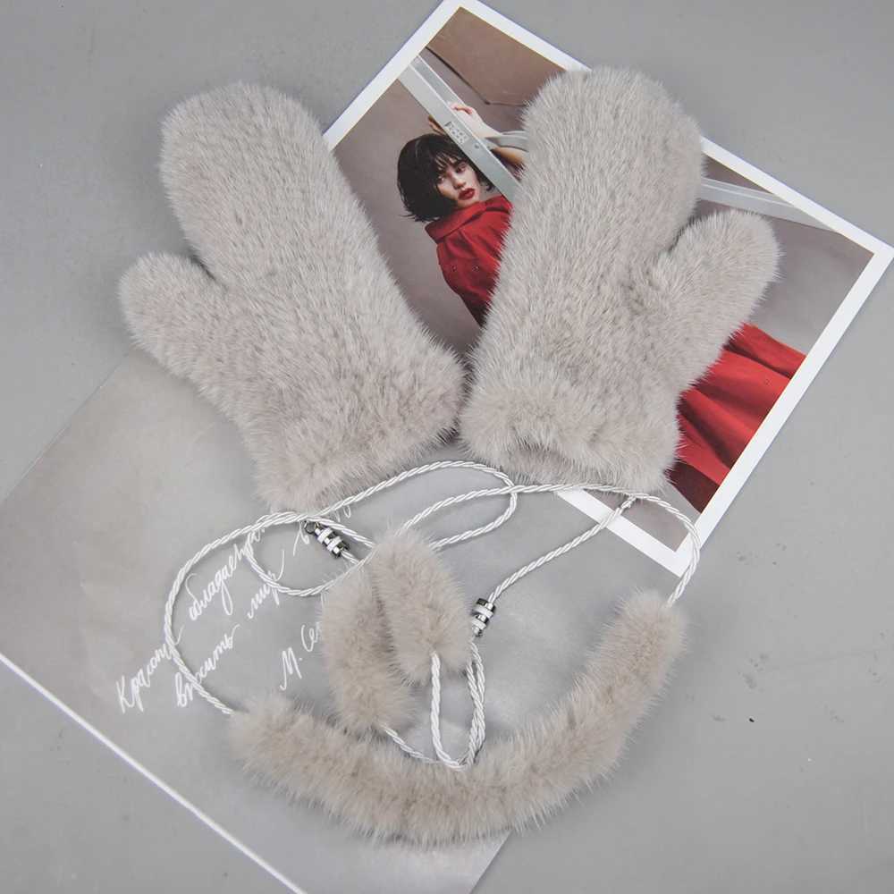 New Womens% Genuine Knitted Mink Gloves for Winter Warmth La Genuine Mink Fashion La Gs Handmade Knitted Fur Gloves W241026