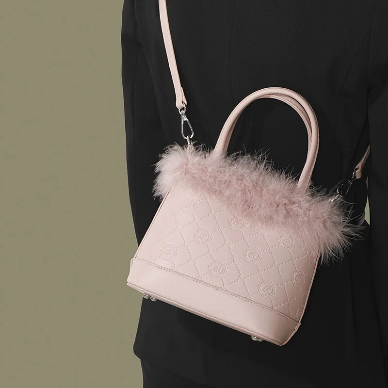 Fashionable faux fur womens plush bucket bag sweet womens portable cross shaped bag casual daily womens handbag wallet shoulder bag 241025