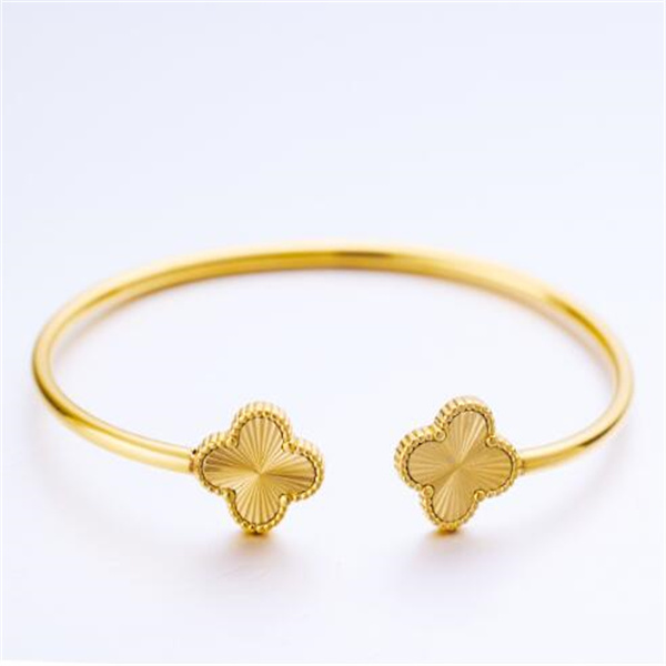 Hot Bracelet European And American Four-Leaf Clover Titanium Steel Bracelet Lucky Grass Stainless Steel Open Brac