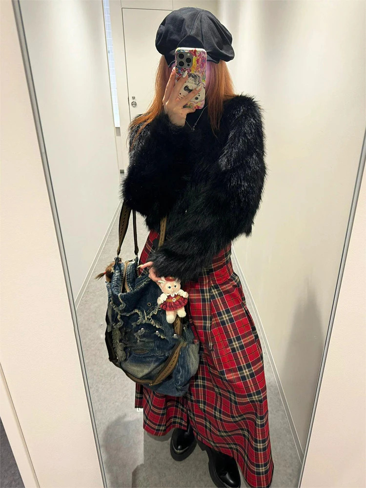 Womens Retro Midi Plaid Skirt Slit Gyaru Coquette 2000s Preparatory Sexy Grunge Cyber Punk Y2k Japanese Street Clothing Fashion 241028
