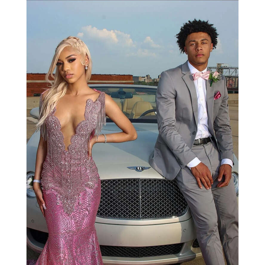 Stunning Crystal Mermaid Prom Dress Saudi Arabic Sheer V Neck Beaded Tassels Evening Elegant Sweep Train African Formal Dresses For Women 0515