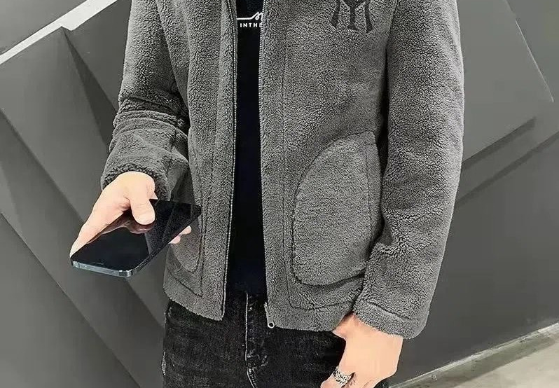 2024 new designer autumn and winter men's cut sheep stand collar jacket embroidered integrated sheep fleece men's jacket
