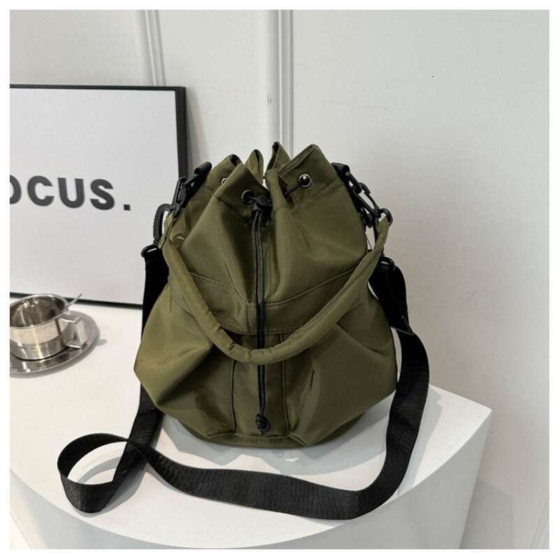 Tote Women Shoulder Nylon Waterproof Large Capacity Handbag Drawstring Crossbody Bag