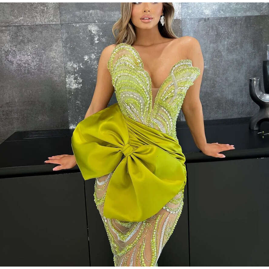 Exquisite Mermaid Prom Dresses Sleeveless V Neck Appliques Sequins Bead Dias Lace Hollow Or Length Satin Evening Dress Bridal Gowns Plus Size Custom 0