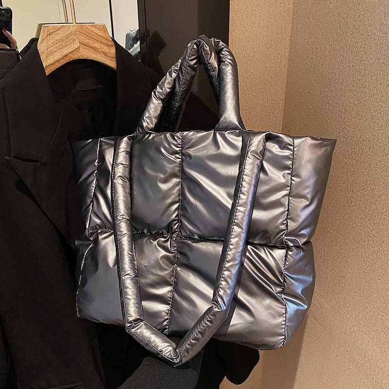 CMM Large Capacity Womens Crossbody Bag New Fashion Autumn Cotton Jacket Shoulder Bag Down Commuting Tote Bag