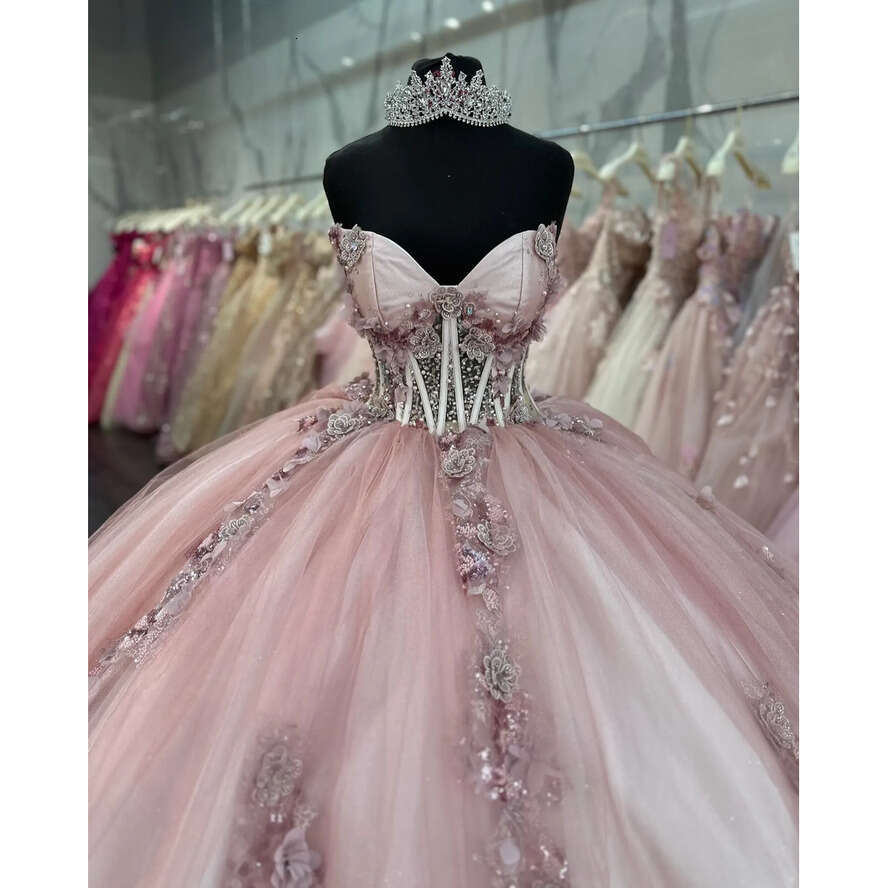 Gorgeous Princess Dresses Ball Gown Sweetheart Beads Appliques Vestido De Quinceanera Bpodice Sweet 15 Masquerade Dress 0515