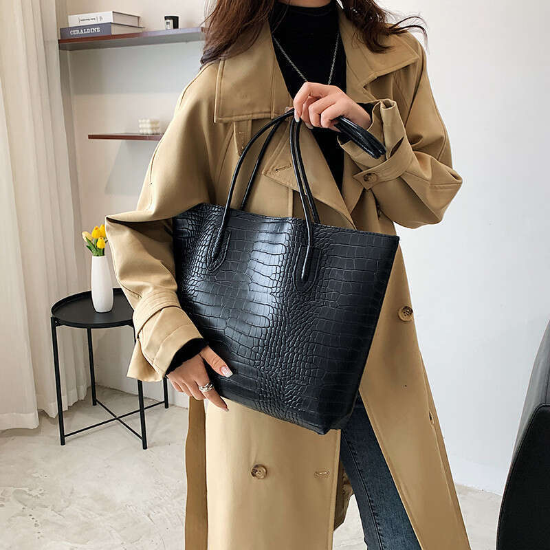PU Large Leather Shoulder Bag for Women Trend Designer Female Fashion Handbags Purses Tote Bags s