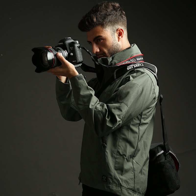 2024 New Designer Soft Shell Outdoor Assault Men's 3-in-1 Waterproof, Windproof, Breathable Spring and Autumn Jacket Tactical Coat Mountaineering