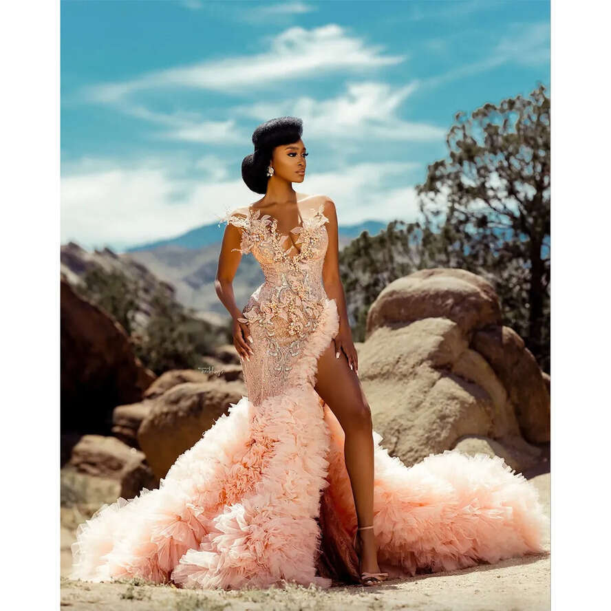2024 Arabic Aso Ebi Champagne Mermaid Wedding Dresses Lace Beaded Crystals Urious Bridal Gowns Dress 0509