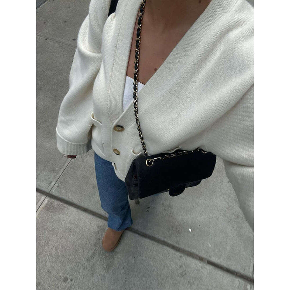 Women Fashion Solid Single Breasted Pockets Cardigan Elegant V-Neck Loose Knitted Sweater 2024 Autumn New Lady Chic Streetwrar
