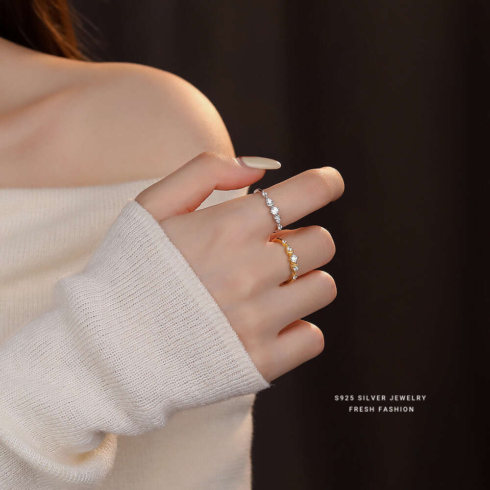 Sterg Sier Shiny Zircon Geometric Ring for Women Simple Elegant Party Wedding Jewelry Accessories