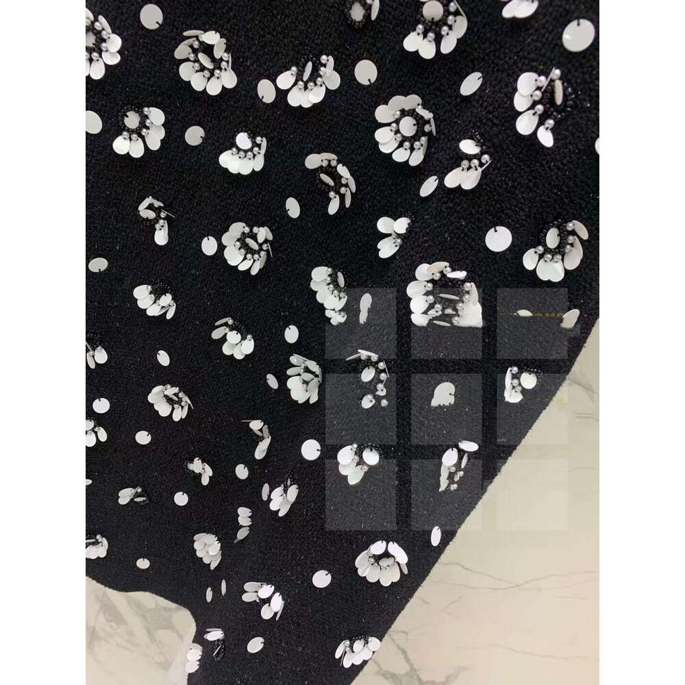 Women 3D Wer Appliques Round Neck Sleeveless Black Woolen Mini Dress