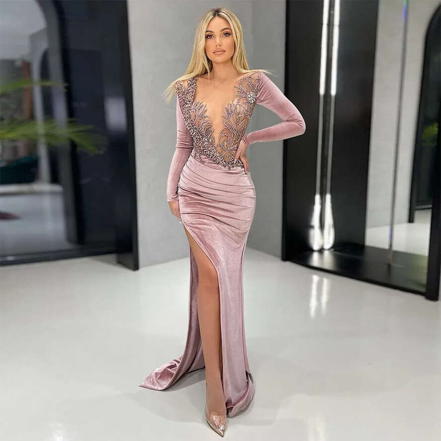 Pink Veet Prom Princess Long Sleeves Deep V Neck Appliques Sequins Beaded Fashion Evening Dresses Side Slit Or Length Party Gowns Plus Size Custom Mad