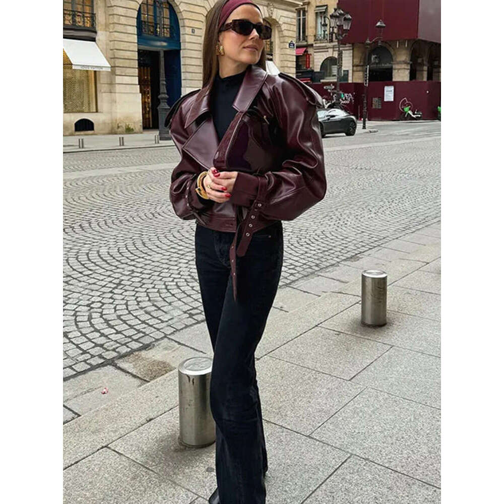 Vintage Solid PU Leather Women Jacket Long Sleeve Turn-Down Collar Female Short Coat 2024 Autumn New Locomotive Lady Outwear