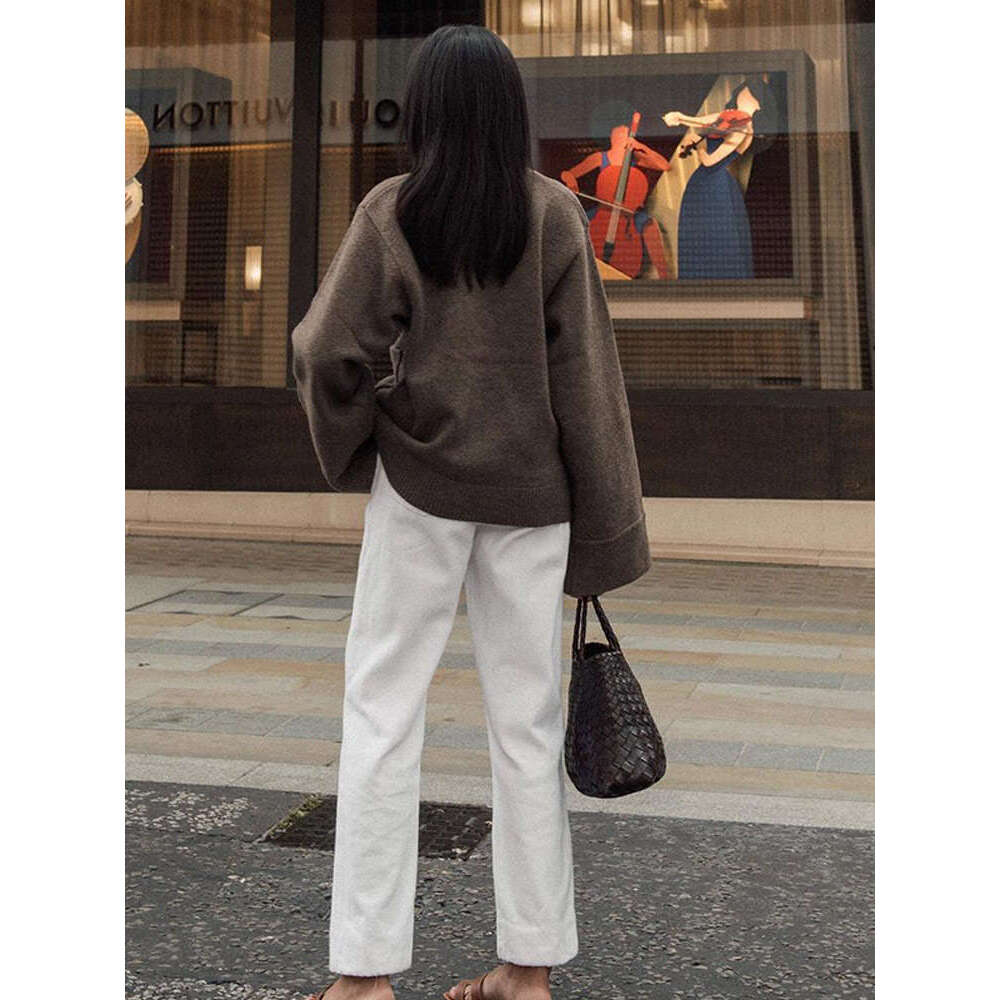 Women Fashion Solid Single Breasted Pockets Cardigan Elegant V-Neck Loose Knitted Sweater 2024 Autumn New Lady Chic Streetwrar