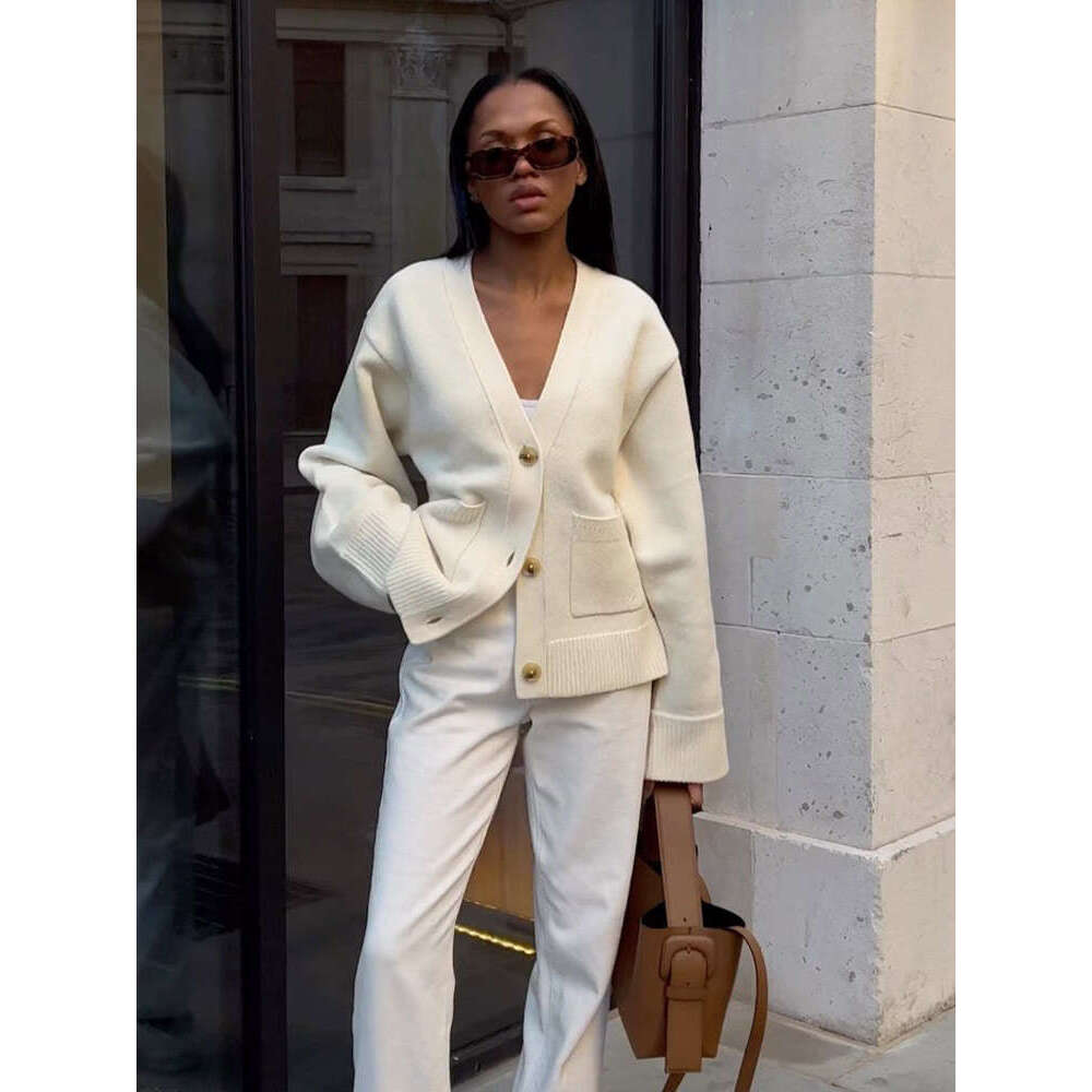 Women Fashion Solid Single Breasted Pockets Cardigan Elegant V-Neck Loose Knitted Sweater 2024 Autumn New Lady Chic Streetwrar