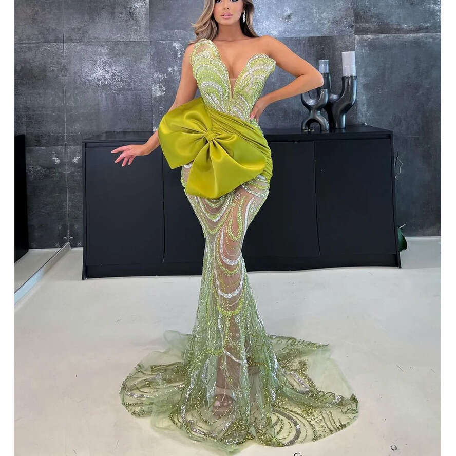 Exquisite Mermaid Prom Dresses Sleeveless V Neck Appliques Sequins Bead Dias Lace Hollow Or Length Satin Evening Dress Bridal Gowns Plus Size Custom 0
