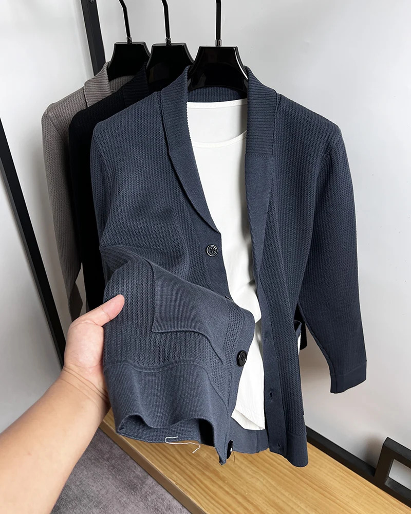 High quality solid color simple knitted cardigan sweater mens highend jacket autumn and winter Korean version trendy 241024