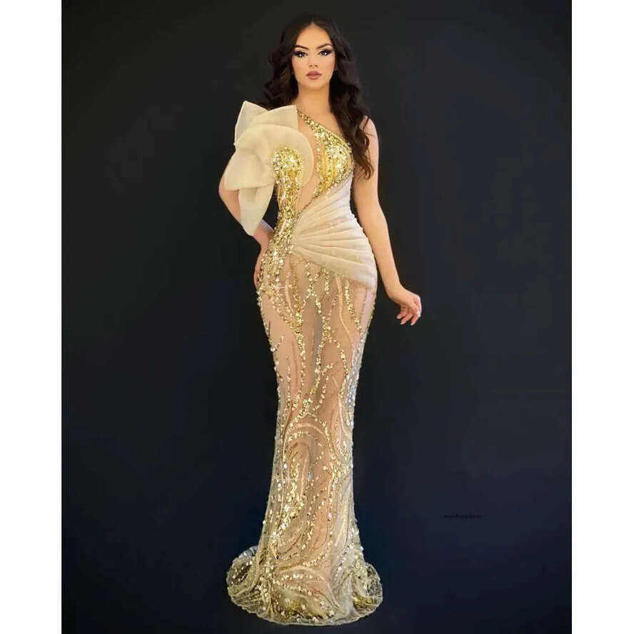 Mermaid Gold Prom Dresses Sleeveless V Neck Appliques One Shoulder Sequins Sexy Or Length Bed Hollow D Lace Evening Dress Bridal Gowns Plus Size Custo