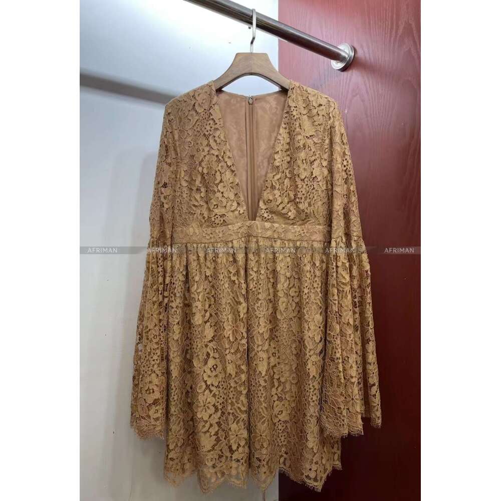 2024 Autumn New V Neck Big Flare Sleeve Pure Color Lace Dress