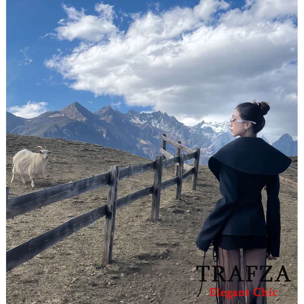 Trafza-Women Fashion Large Lapel Zipper Pocket New 2024 Autumn Winter High Street Elegant Y2k Female Jacket
