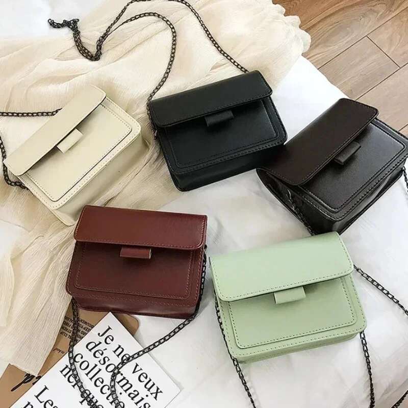 Messenger Ladies 2025 New Trendy Wide Shoulder Strap/chain Small Square Retro Casual Simple Flap Crossbody Bag for Women