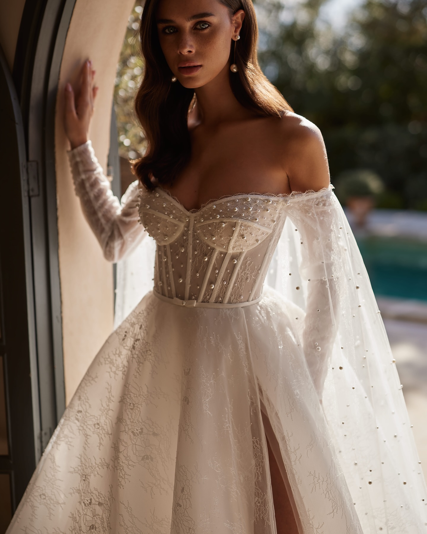 Pearls Dresses Gorgeous Bridal Gowns 2024 Off Shoulder Long Sleeves Wedding Dress A E Bone Bodice Lace Robe De Mariee