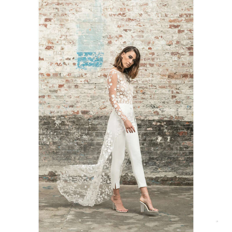 Beach Jumpsuit Wedding Dresses Jewel Neck Long Sleeve Backless Ankle Length Bridal Outfit Lace Summer Bride Gowns